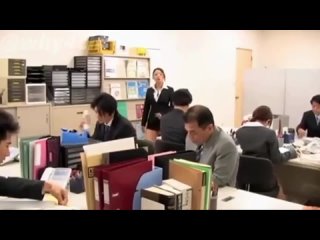 naked japanese woman seduces colleagues
